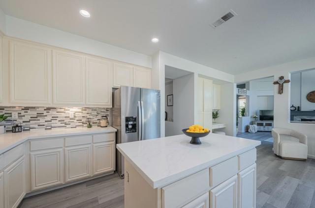 327 Rhine Court, Salinas CA: https://media.crmls.org/mediaz/63ee40ed-ebf9-4c6b-94c2-0100f1146236.jpg