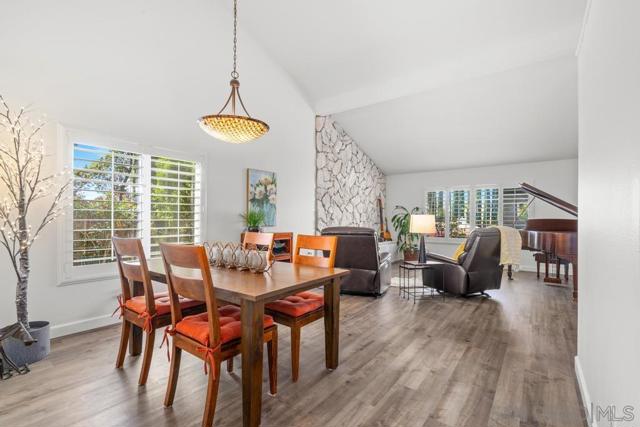 17109 Cloudcroft Dr, Poway CA: https://media.crmls.org/mediaz/63ee7b9c-583d-42cc-b7fc-b10c47ddcc09.jpg