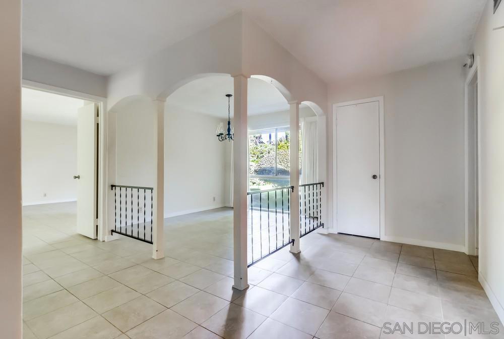 MLS #250042910SD image #10