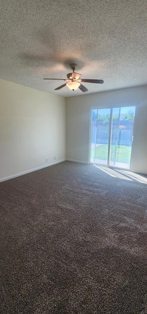 271 Cabernet Avenue, Greenfield CA: https://media.crmls.org/mediaz/63efbba9-3e47-4371-9e53-0ef8a49f8997.jpg
