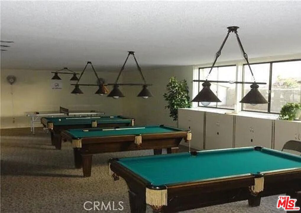 https://media.crmls.org/mediaz/63efed64-9c9b-4204-8b36-8562a4847e7e.jpg?preset=X-Large