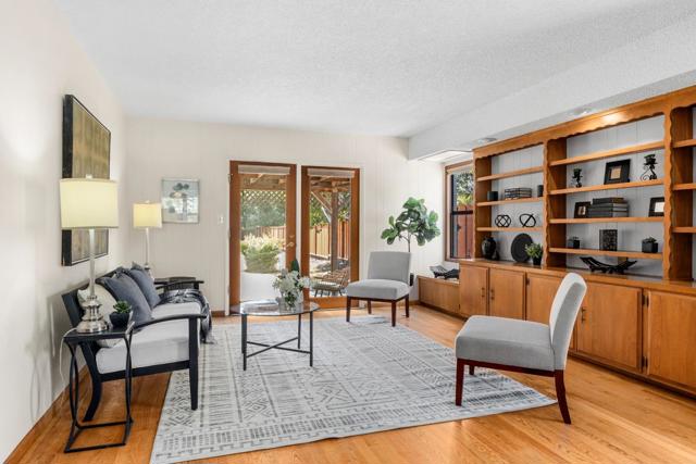 411 Alta Vista Dr, Santa Cruz CA: https://media.crmls.org/mediaz/63f02b1b-6261-48d9-9e57-6773b06d1078.jpg