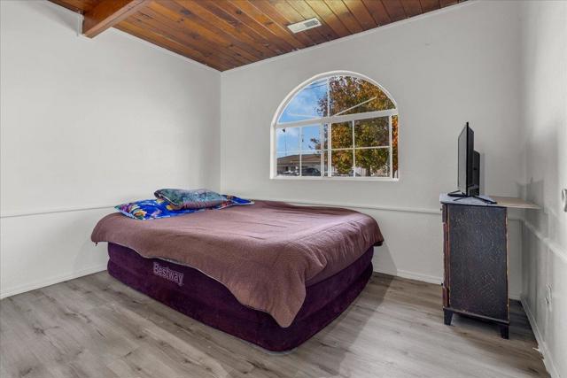 1238 Granada Avenue, Salinas CA: https://media.crmls.org/mediaz/63f09b82-3690-4111-ad7a-7a4897c591a1.jpg