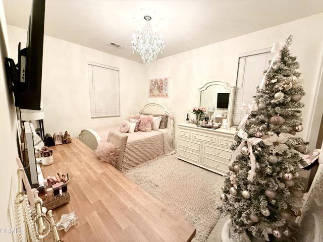 Detail Gallery Image 14 of 25 For 5020 Verdugo Way, Camarillo,  CA 93012 - 3 Beds | 2/1 Baths