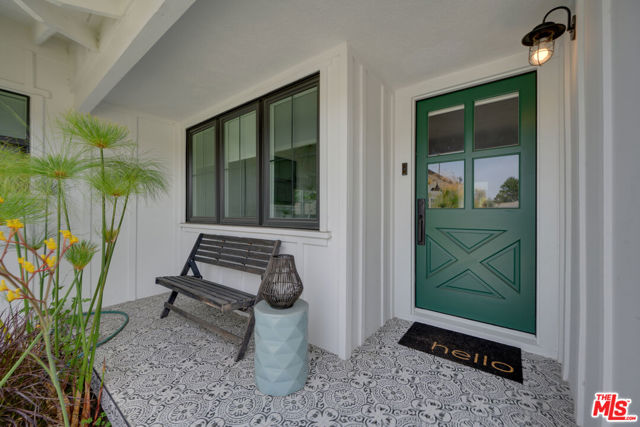 990 SUNSET Avenue photo 5