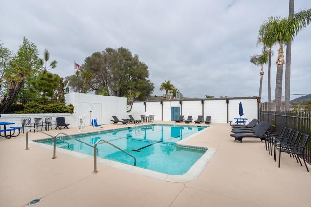 Detail Gallery Image 41 of 44 For 1554 via Brisa Del Lago, San Marcos,  CA 92078 - 3 Beds | 2 Baths