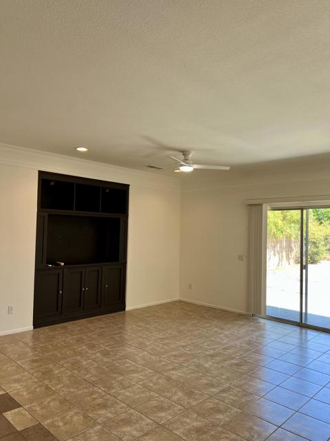 728 Mira Grande, Palm Springs CA: https://media.crmls.org/mediaz/63f1f2cb-ba1d-4fb0-aae5-6d4fbc93fc18.jpg