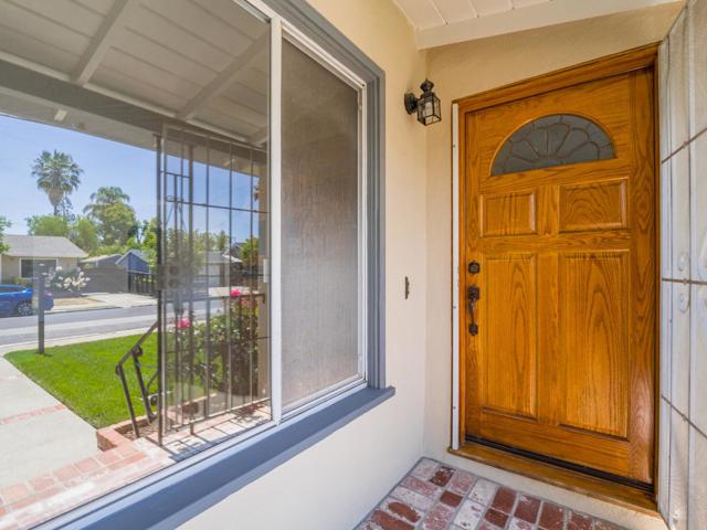 739 Quartz Street, Redwood City CA: https://media.crmls.org/mediaz/63f27222-1d76-4394-8ce3-30c8318e2bd7.jpg