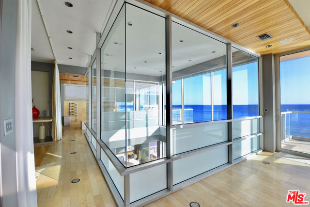 24826 Malibu Road photo 20