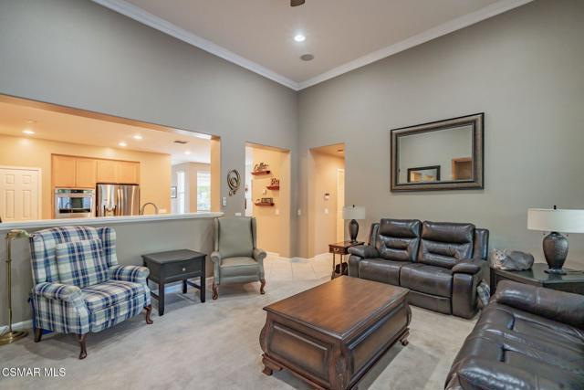 4260 Crabapple Court, Moorpark CA: https://media.crmls.org/mediaz/63f2f2aa-a5bf-47ce-94f0-98603af376a3.jpg
