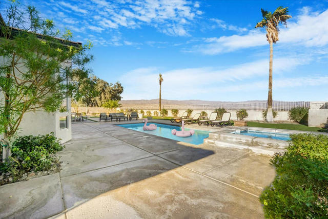 34620 Via Josefina, Rancho Mirage CA: https://media.crmls.org/mediaz/63f37344-3eb4-477d-a2e7-b337d6382e36.jpg