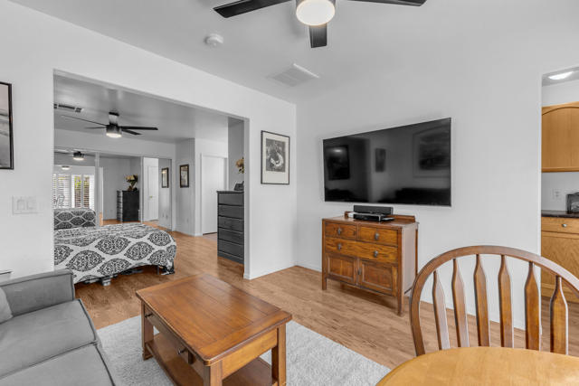 Image 45 of 64 For 52680 Avenida Martinez