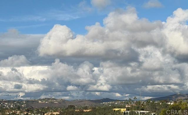 350 N El Camino Real, Encinitas CA: https://media.crmls.org/mediaz/63f406c9-2a34-4183-a388-25f1d6fecfef.jpg