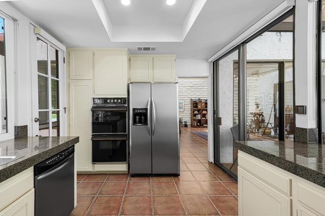1344 Verano Drive, Palm Springs CA: https://media.crmls.org/mediaz/63f603a3-4976-4cb1-8930-21ae387ad1c4.jpg