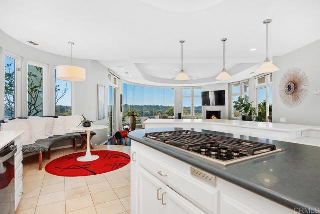 Detail Gallery Image 12 of 42 For 4628 Rancho Reposo, Del Mar,  CA 92014 - 4 Beds | 3/1 Baths