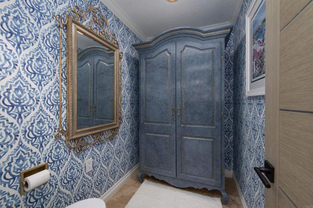 Detail Gallery Image 14 of 63 For 10737 Birch Bluff Ave, San Diego,  CA 92131 - 4 Beds | 3/1 Baths