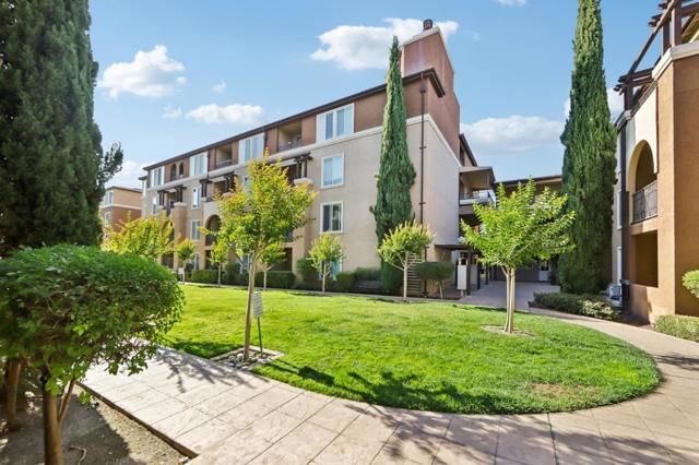 801 S Winchester Boulevard, San Jose CA: https://media.crmls.org/mediaz/63f632e6-9a39-4862-af6d-e7cbf77d078f.jpg