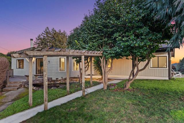 500 Valencia School Road, Aptos CA: https://media.crmls.org/mediaz/63f70e47-ed4d-4a4b-afc2-504ffb6fb550.jpg