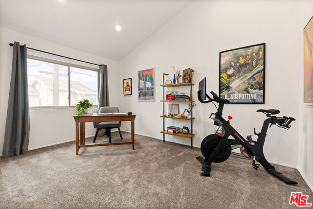 3827 W Avenue 41, Los Angeles CA: https://media.crmls.org/mediaz/63f76672-9e86-4f93-97d1-1f1def81d3a3.jpg