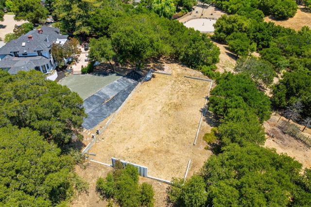 1142 Moore Road, Woodside CA: https://media.crmls.org/mediaz/63f7ffb6-beb5-4c87-9119-c3054595f83c.jpg