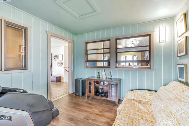 71 Taylor Pl, Bethel Island CA: https://media.crmls.org/mediaz/63f810a2-7cba-4967-94c8-dc88009156f8.jpg