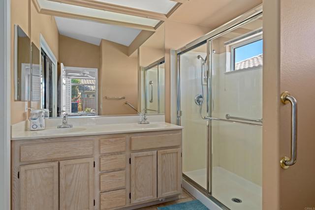 38406 Brandywine, Palm Desert CA: https://media.crmls.org/mediaz/63f864fc-b122-4111-93c5-edb7e7142483.jpg