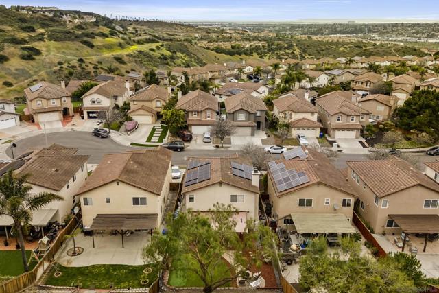 5562 Vista San Simeon, San Diego CA: https://media.crmls.org/mediaz/63f9f698-9cf6-42dc-850c-7b3dda58dfa9.jpg