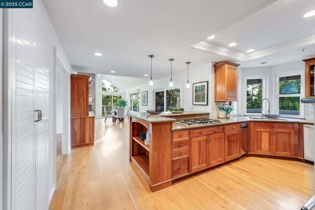 9 Irvine Drive, Moraga CA: https://media.crmls.org/mediaz/63fa927e-5801-4e95-a16c-8b05a4fa58e5.jpg