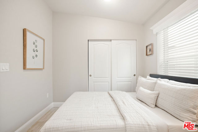 8250 Lankershim Boulevard, North Hollywood CA: https://media.crmls.org/mediaz/63faaa51-9175-4585-a32f-8a5cd6e0a01f.jpg