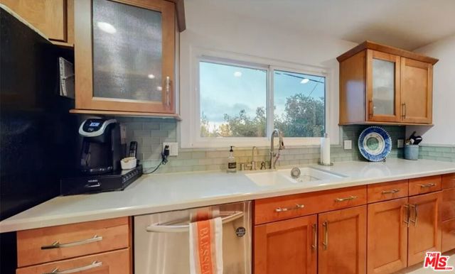 6111 Monero Drive, Rancho Palos Verdes CA: https://media.crmls.org/mediaz/63fbfe2a-031e-47b8-8f98-9bbfdee4d826.jpg