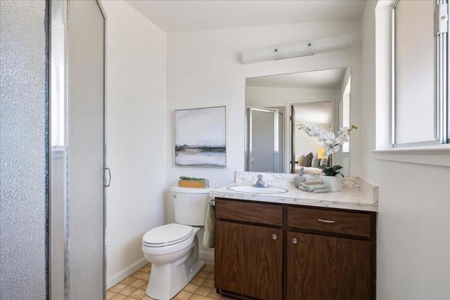 26388 Ginny Lane, Los Altos Hills CA: https://media.crmls.org/mediaz/63fc314b-9921-494e-a935-c23549a9ca13.jpg
