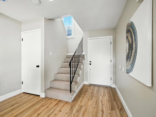 727 Sandpiper Cmn, Livermore CA: https://media.crmls.org/mediaz/63fcc0e0-0302-4f61-a43a-725d2dc03c73.jpg