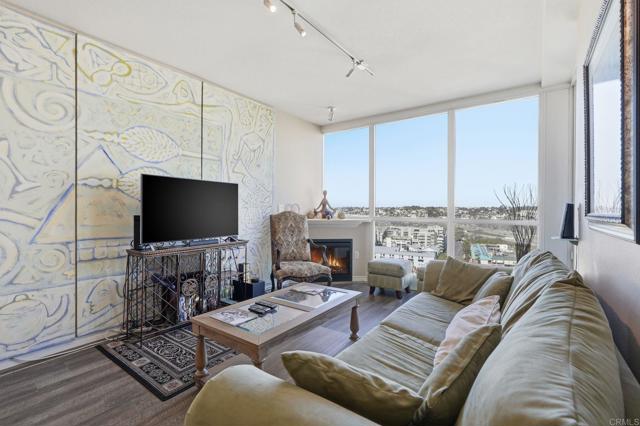 Detail Gallery Image 2 of 51 For 300 W Beech St #1706,  San Diego,  CA 92101 - 1 Beds | 1 Baths