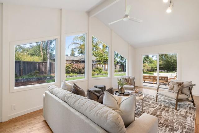 390 Cherry Avenue, Los Altos CA: https://media.crmls.org/mediaz/63fe611c-f20d-4280-bc60-d7f480d30f41.jpg