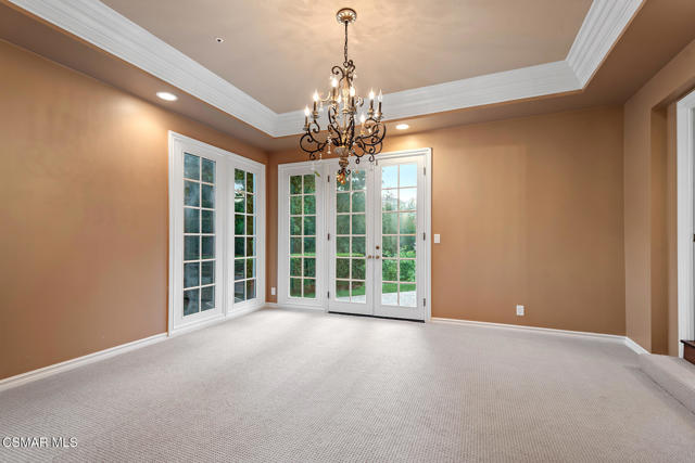 5320 Long Shadow Court, Westlake Village CA: https://media.crmls.org/mediaz/63ff05b5-4f3e-4566-971d-f9f86ad959bf.jpg