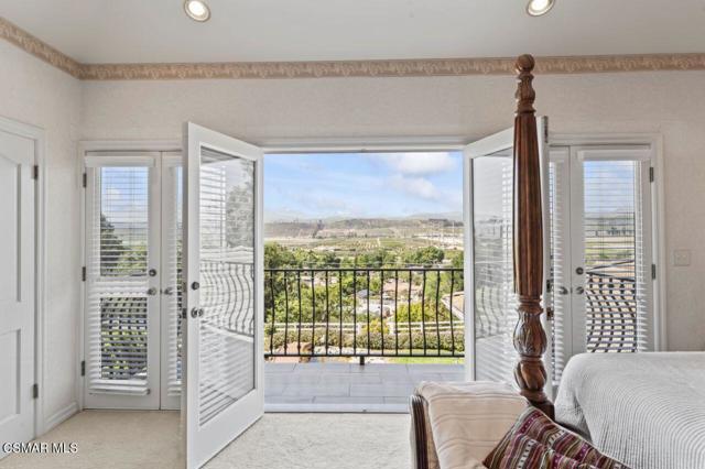 10885 Citrus Drive, Moorpark CA: https://media.crmls.org/mediaz/63ffd1c4-732e-47f4-81e2-f9910adc79c5.jpg