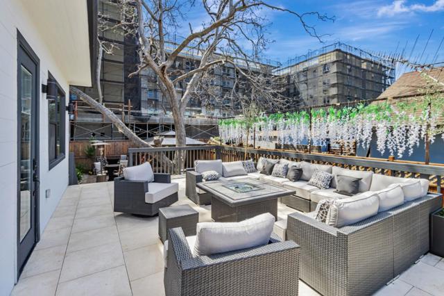 209 Race Street, San Jose CA: https://media.crmls.org/mediaz/640019cb-e1db-49e8-b8f4-02011521ef0f.jpg