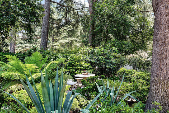 1711 Fairmount Avenue, La Canada Flintridge CA: https://media.crmls.org/mediaz/640031cd-4fb1-4c96-9839-bf98c00e410a.jpg
