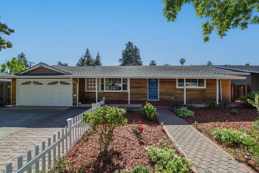 10128 E Estates Drive