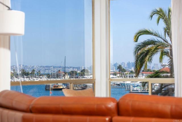 Detail Gallery Image 7 of 32 For 2915 Lawrence St. #8,  San Diego,  CA 92106 - 2 Beds | 2 Baths