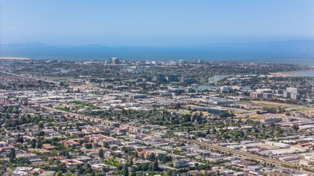 1405 Oakhurst Avenue, San Carlos CA: https://media.crmls.org/mediaz/64024a0b-d230-4e1f-89f7-17259da76059.jpg
