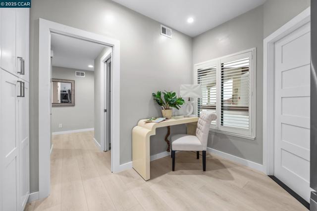 3535 Terra Granada Dr, Walnut Creek CA: https://media.crmls.org/mediaz/640270d3-fd2d-41fa-af10-3e1376d5ea7a.jpg