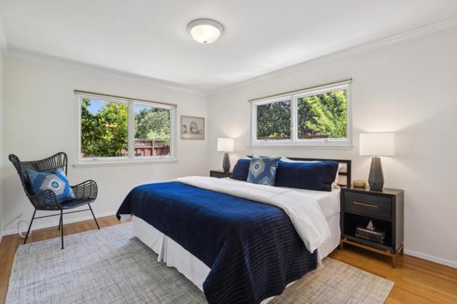 1399 Woodland Avenue, Menlo Park CA: https://media.crmls.org/mediaz/640272d3-2962-43b7-82fc-46b886813365.jpg