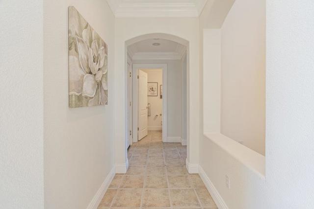 310 Via Vaquero Norte, San Juan Bautista CA: https://media.crmls.org/mediaz/64028646-7738-4e0b-bc24-2a2ffa79f5a9.jpg