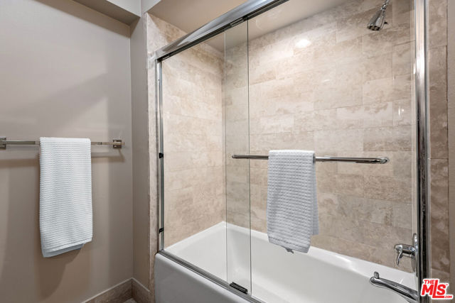 13600 Marina Pointe Drive, Marina del Rey CA: https://media.crmls.org/mediaz/6402ecf6-41f7-4def-a712-aff71d0aa278.jpg