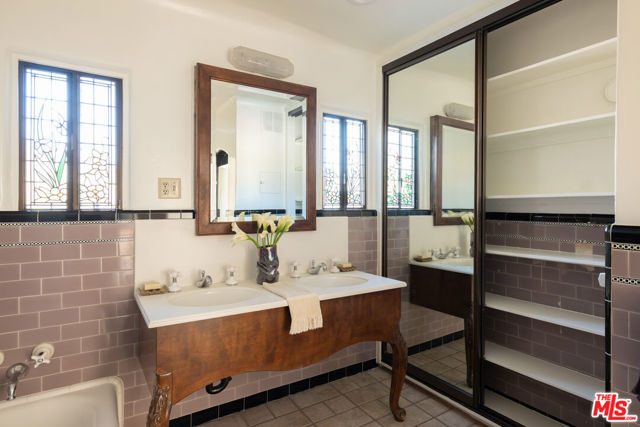 1401 Moncado Drive photo 38