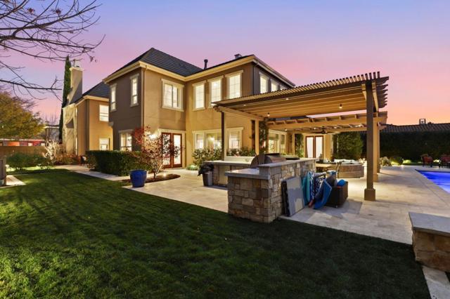 1625 Mission Avenida, Morgan Hill CA: https://media.crmls.org/mediaz/64041d55-0a4d-4b31-986d-e071ffa4a728.jpg