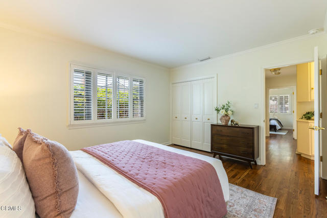 4650 Encinas Drive, La Canada Flintridge CA: https://media.crmls.org/mediaz/6404b708-6e41-484c-86a0-4fa0ea4d82f7.jpg