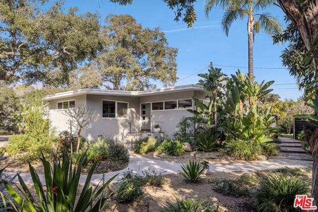 1009 Holly Road photo 4