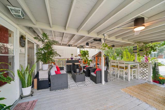 4151 Homewood Court, Riverside CA: https://media.crmls.org/mediaz/64060902-98cb-45b3-a8fc-75860444746c.jpg